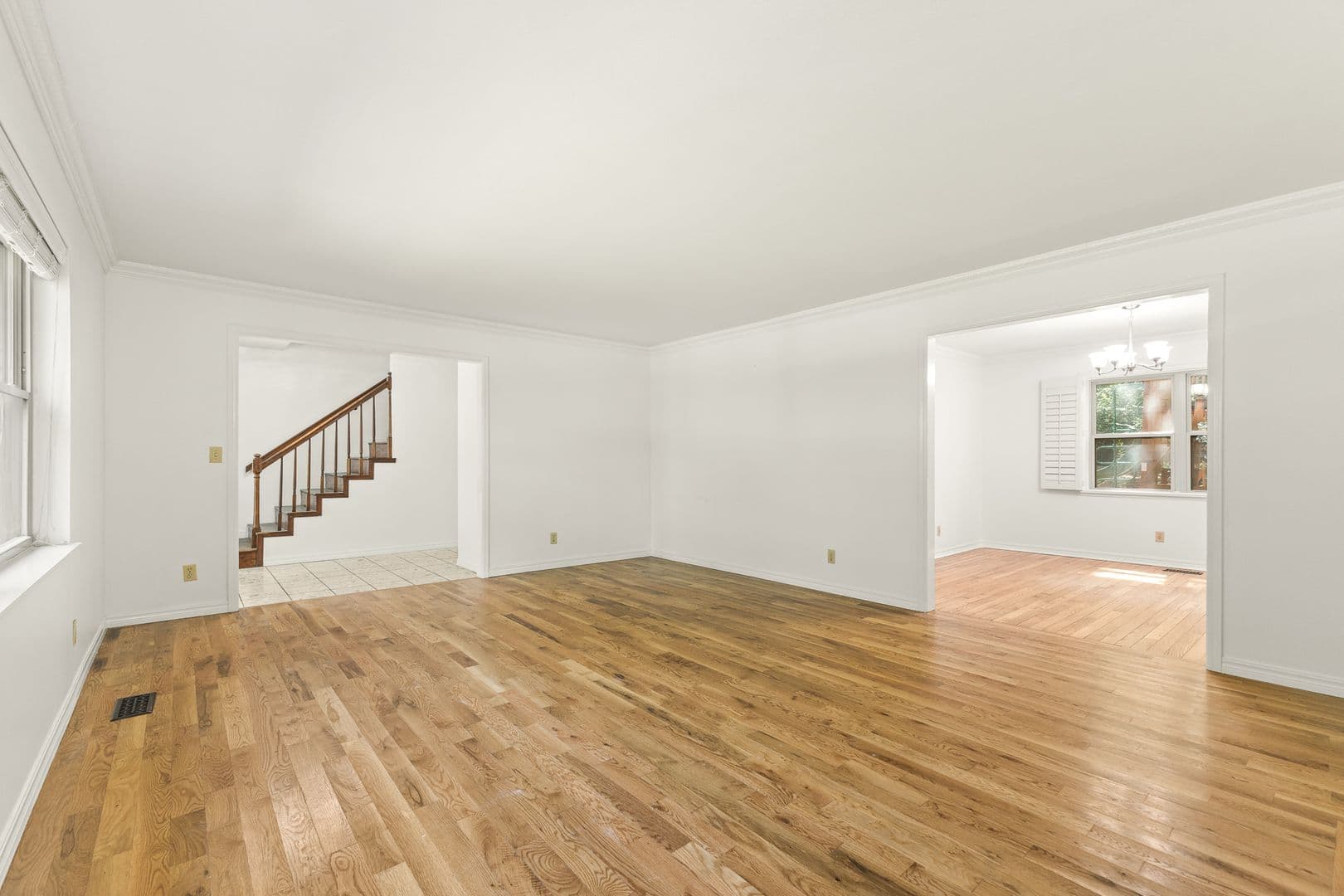 Fayetteville House: 2825 E Inwood Lane