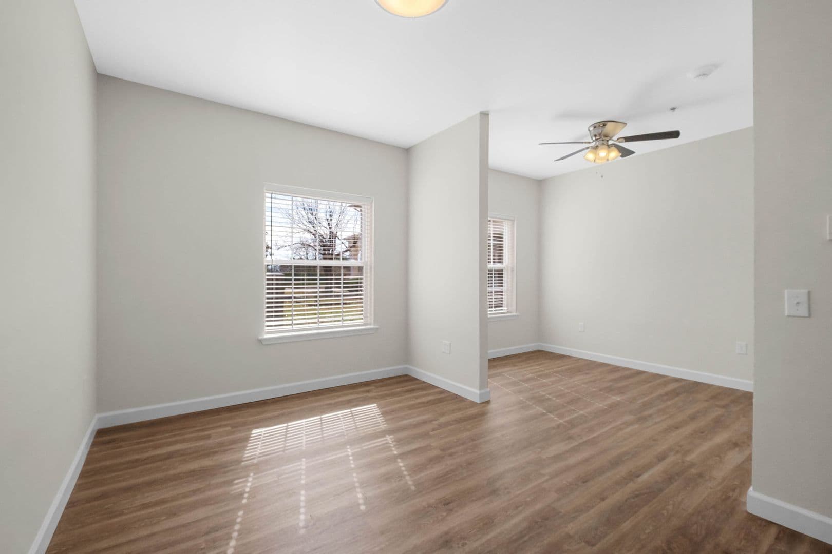 Holiday Island Apartment: 5 Park Drive