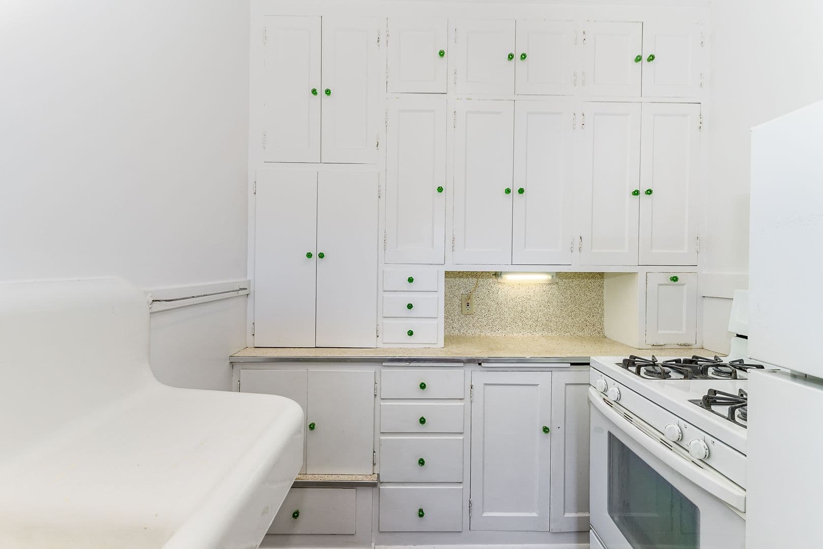 Minneapolis Apartment: 2719 Park Ave