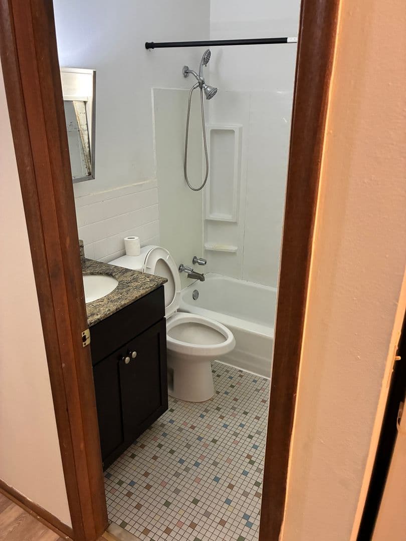 Minneapolis Apartment: 2808 30TH Avenue
