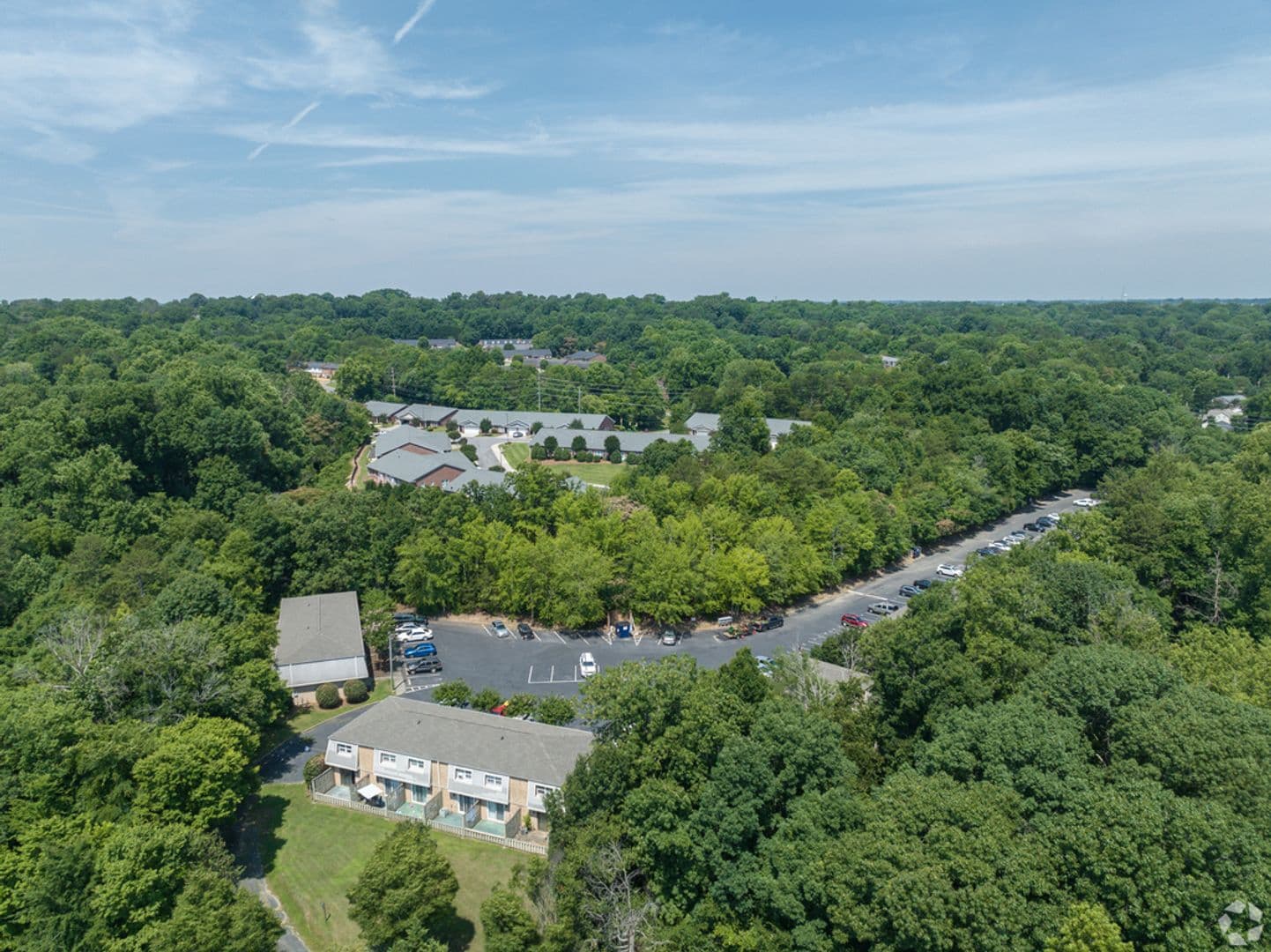 Concord Townhome: 260 Brookwood Ave
