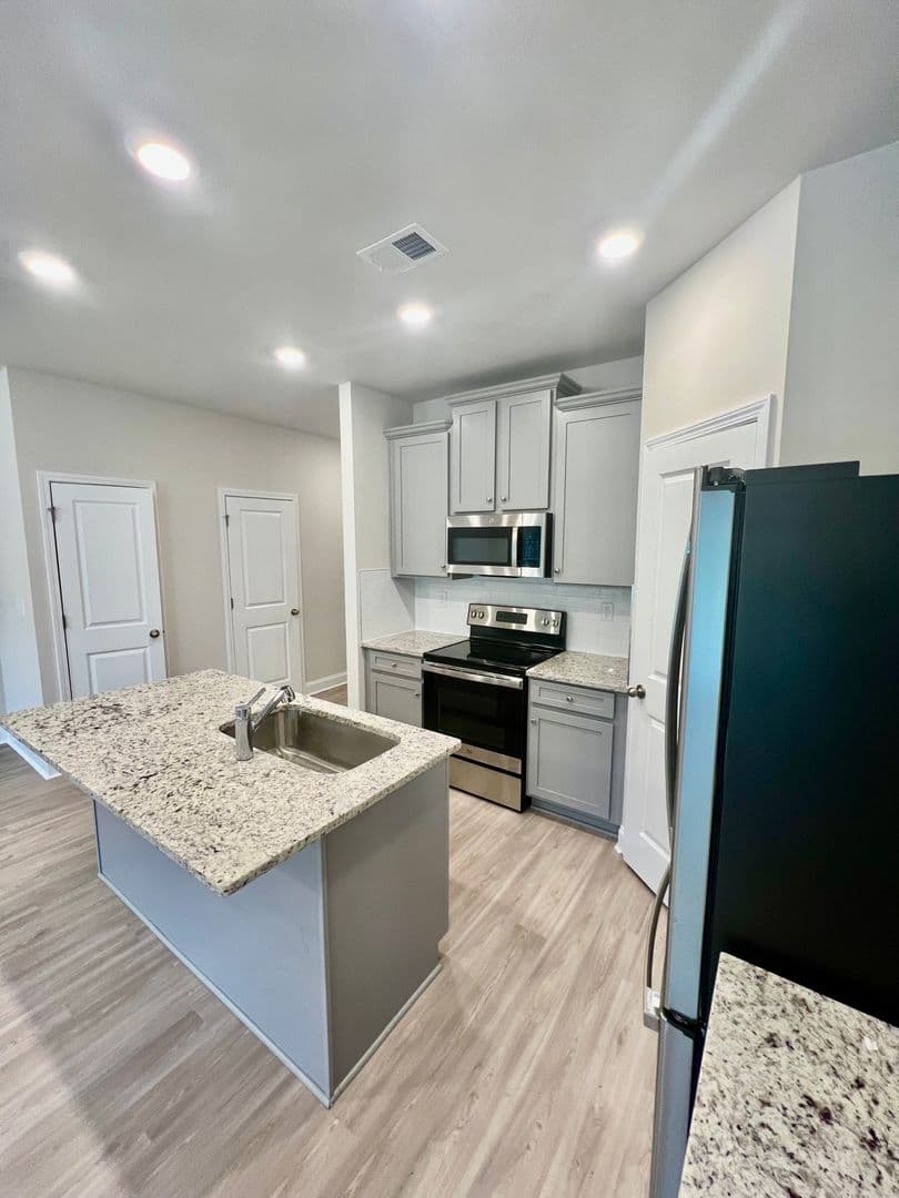 Matthews Townhome: 8204 Mintworth Links Lane