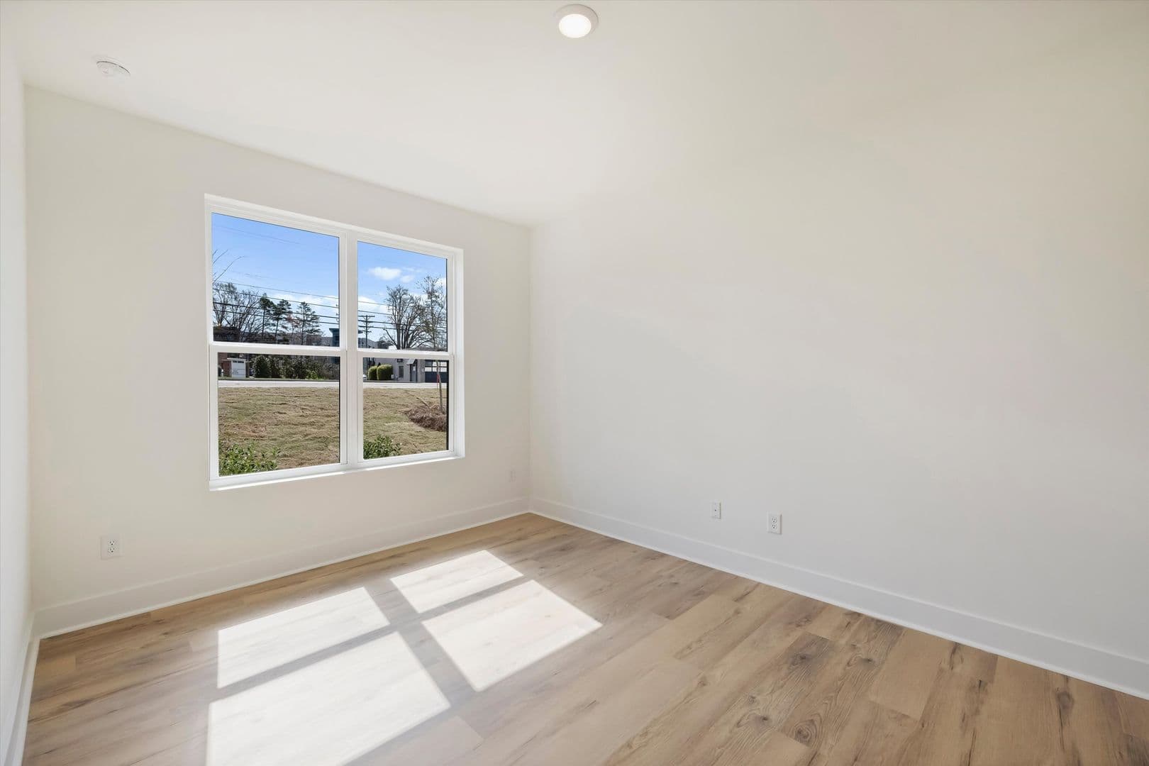 Charlotte Apartment: 10701 Mallard Creek Road