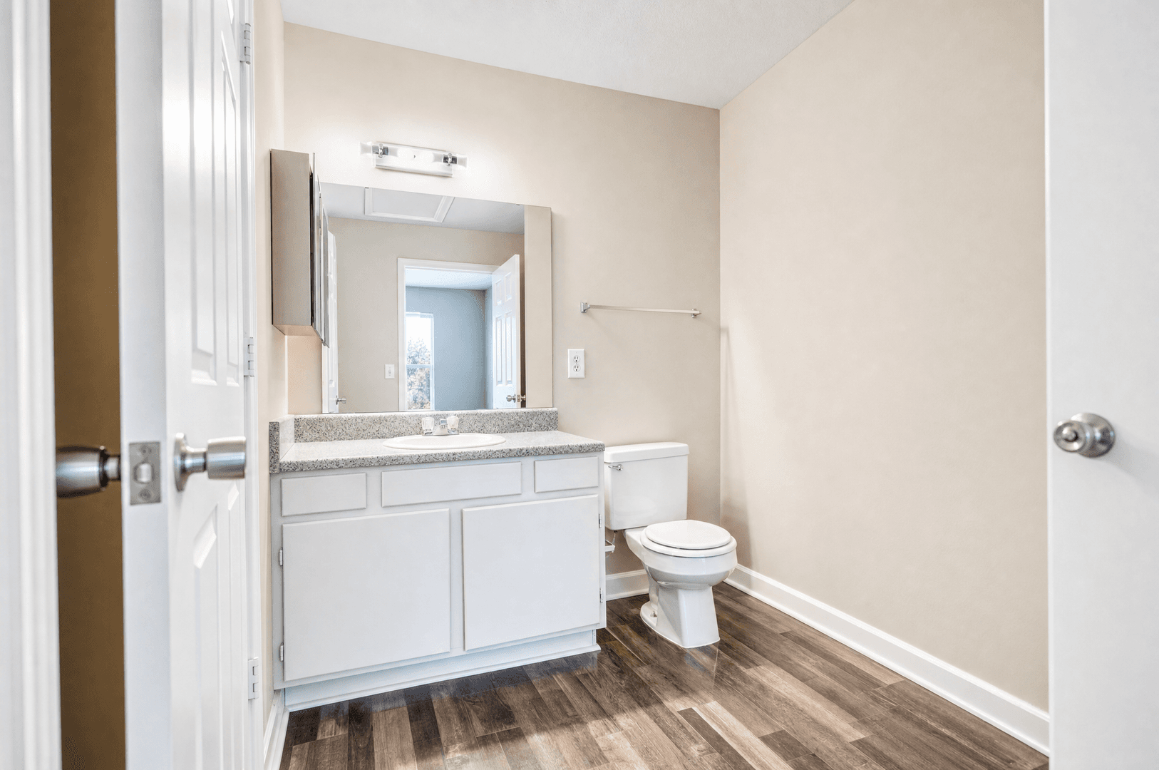Gaffney Apartment: 112 Martin Lane