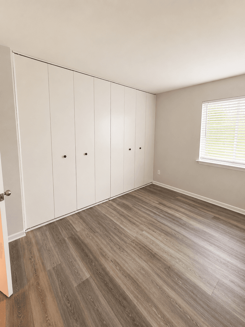 Asheville Apartment: 130 N Ridge Dr