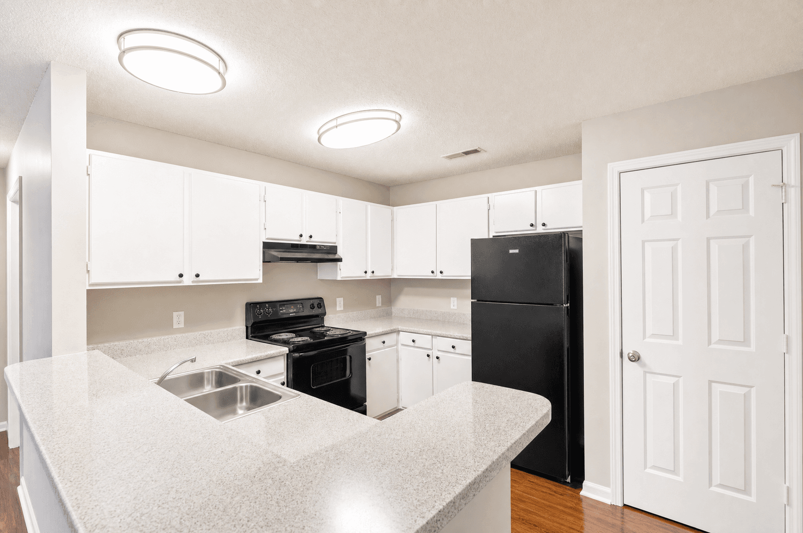 Gaffney Apartment: 112 Martin Lane