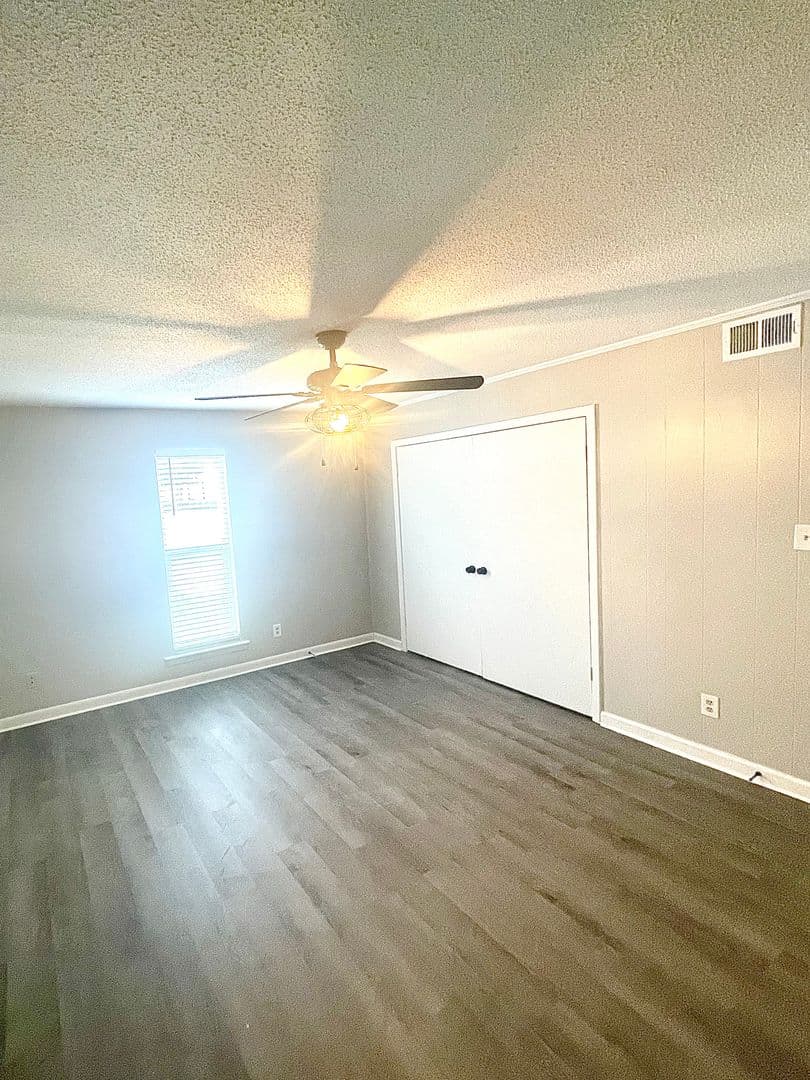 Fayetteville Apartment: Blanton Road
