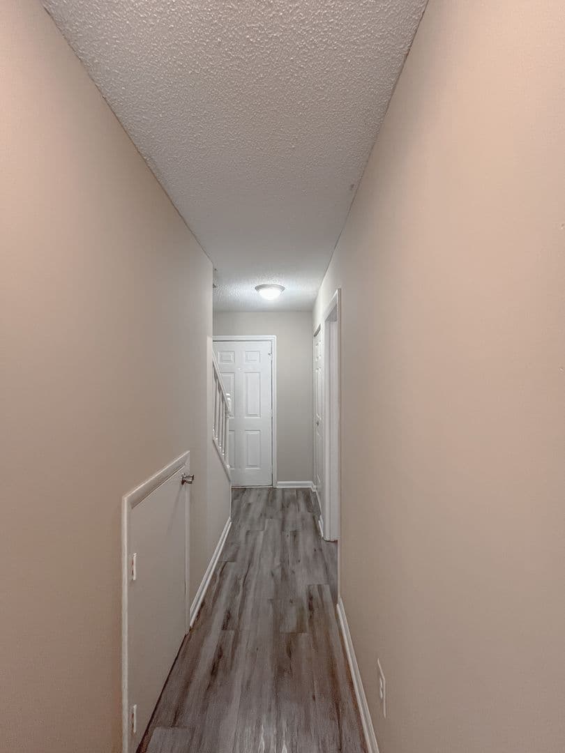 Jacksonville Apartment: 301 Village Drive