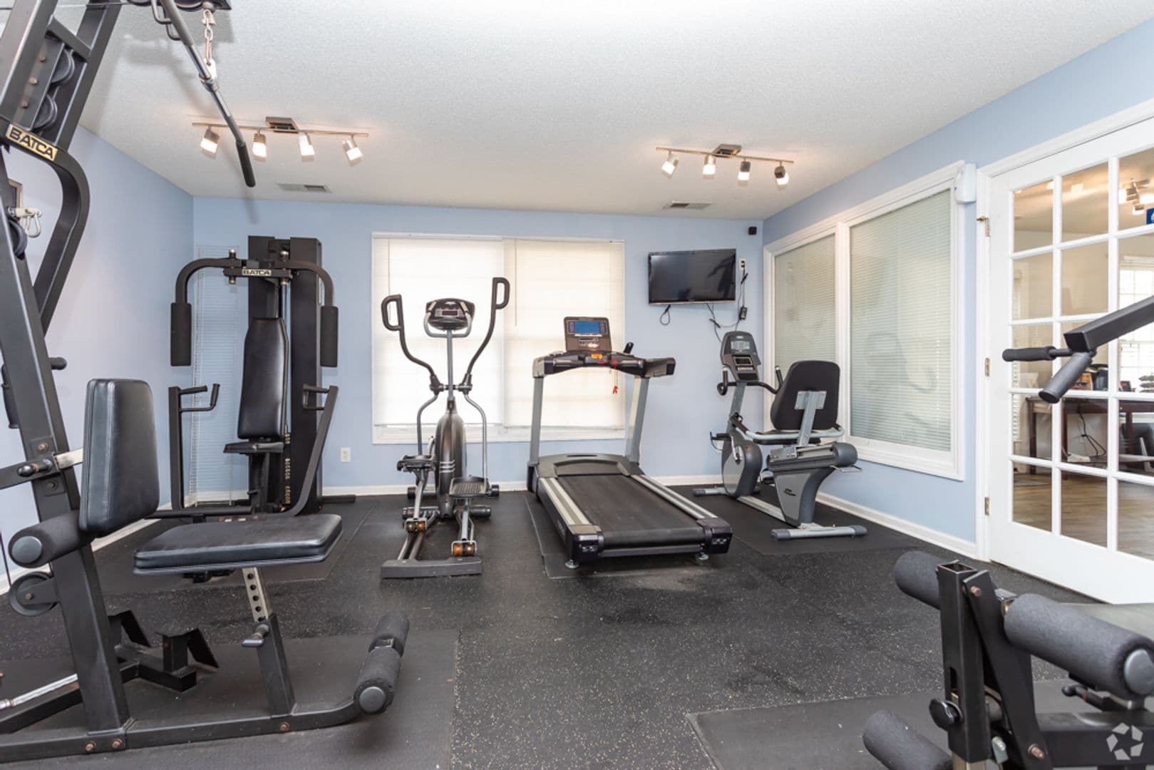 Jacksonville Apartment: 301 Village Drive