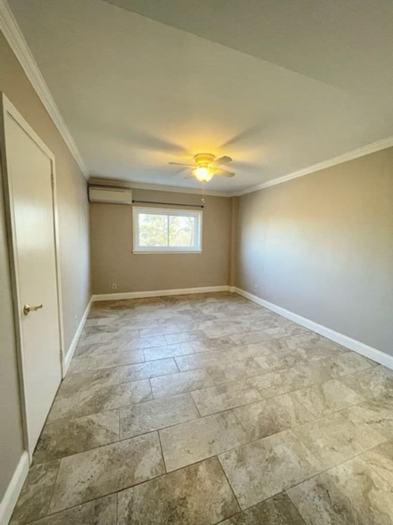 Charlotte Condo: 2503 Roswell Avenue