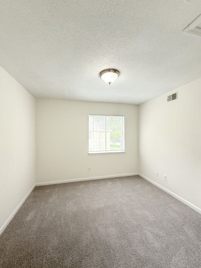 Jacksonville Apartment: 301 Village Drive