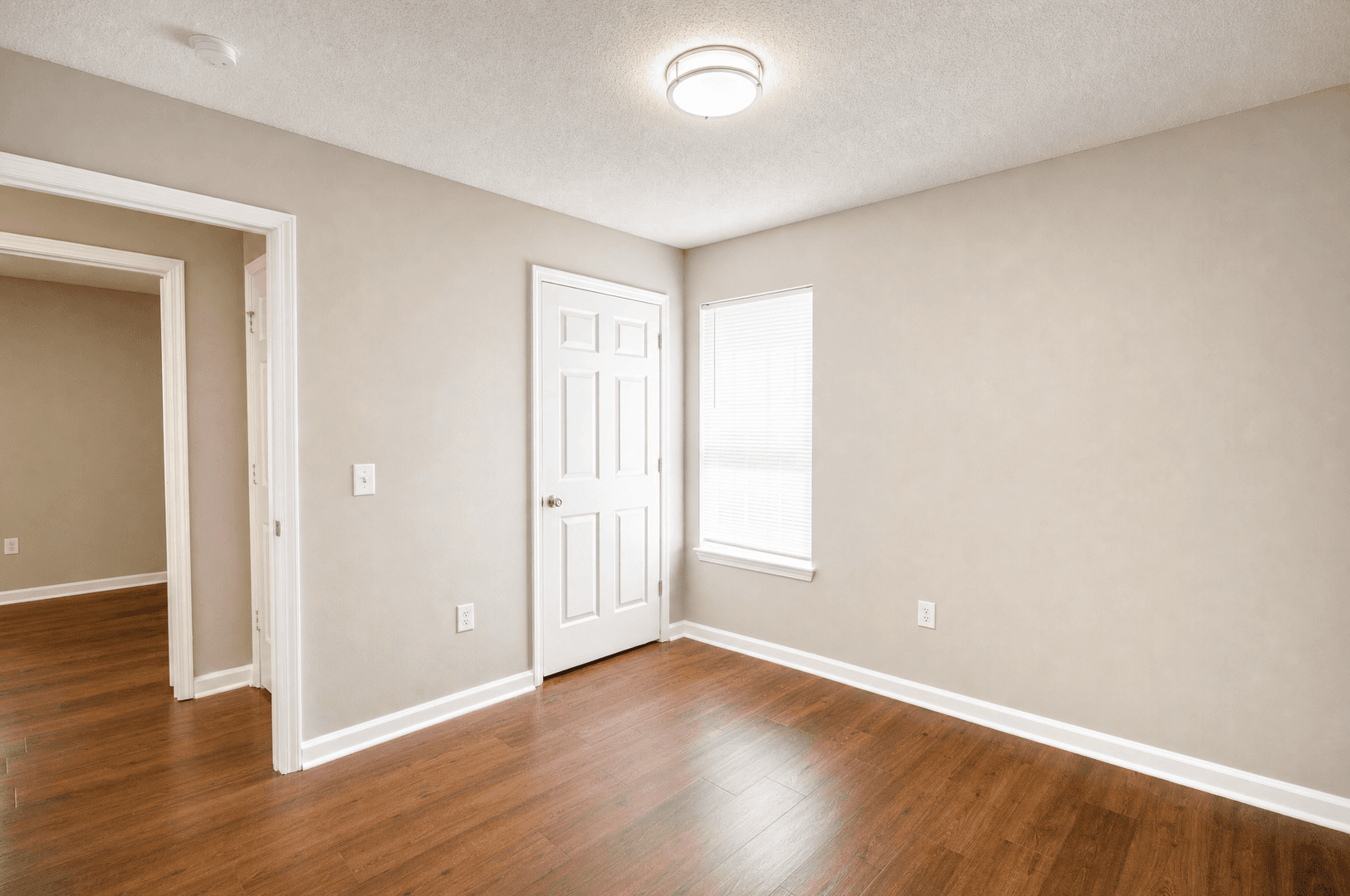 Gaffney Apartment: 112 Martin Lane