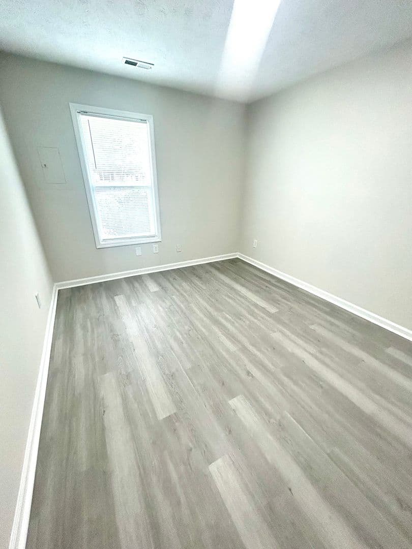Fayetteville Apartment: Elcone Dr