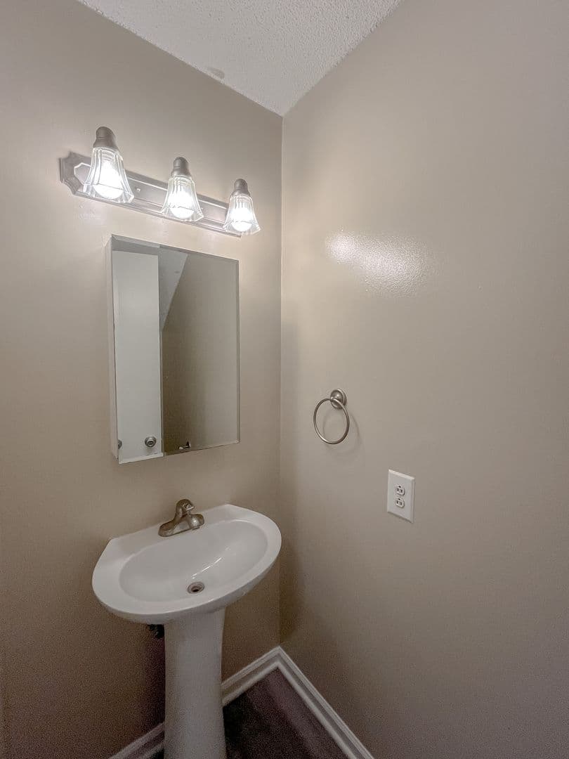 Jacksonville Apartment: 301 Village Drive