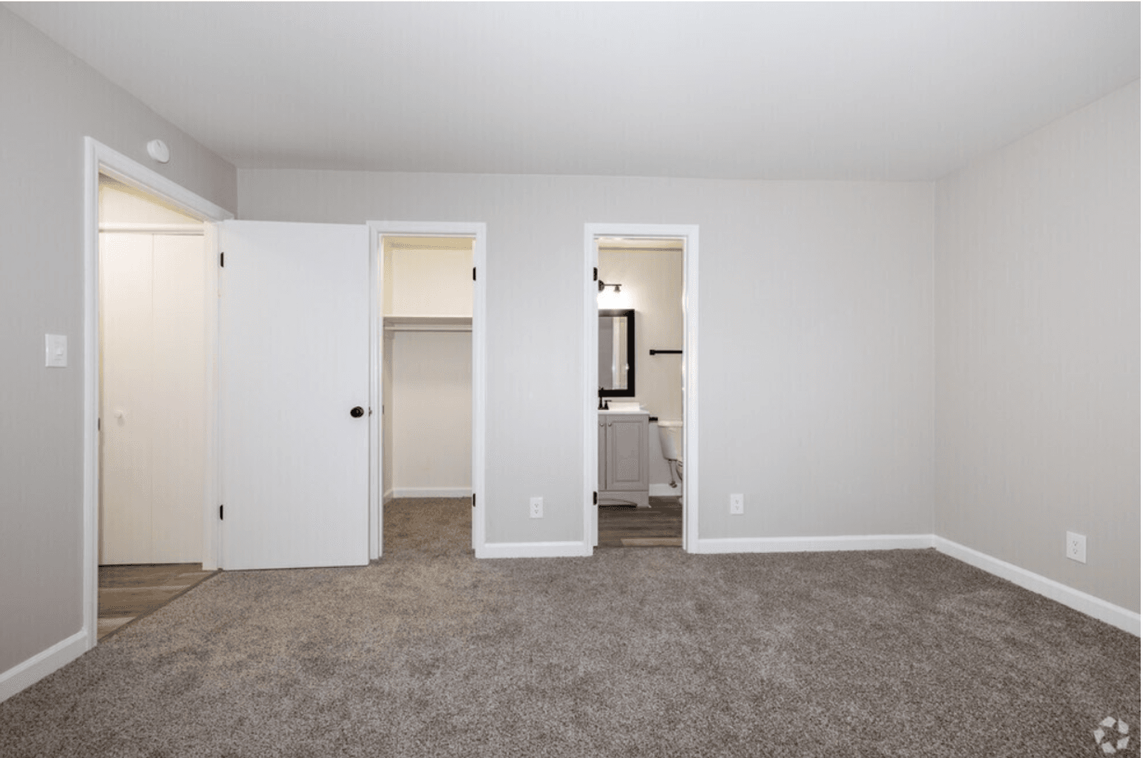 Fayetteville Apartment: 230 Pinecrest Drive