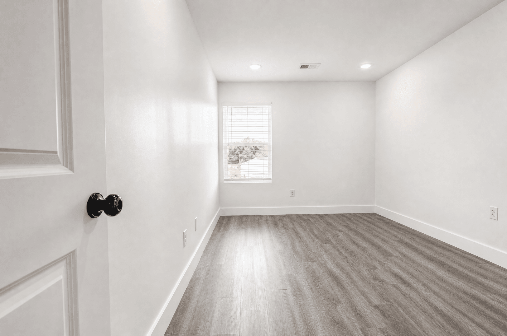 Inman Apartment: 1202 Chelsey Ln