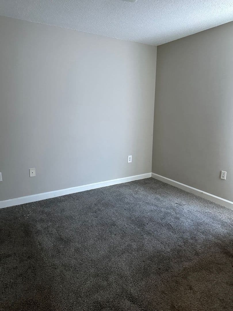 Gaffney Apartment: 112 Martin Lane