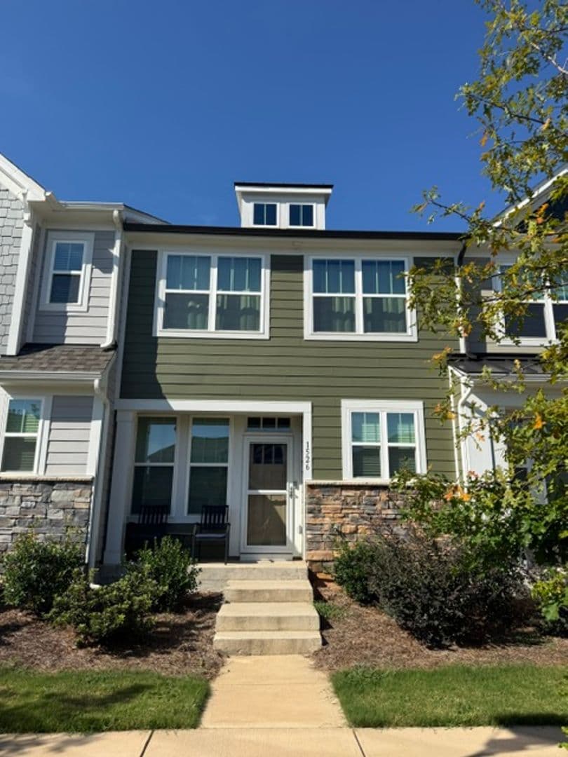 Belmont Townhome: 1526 Cedar Tree Dr