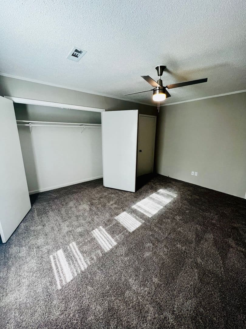 Fayetteville Apartment: Blanton Road