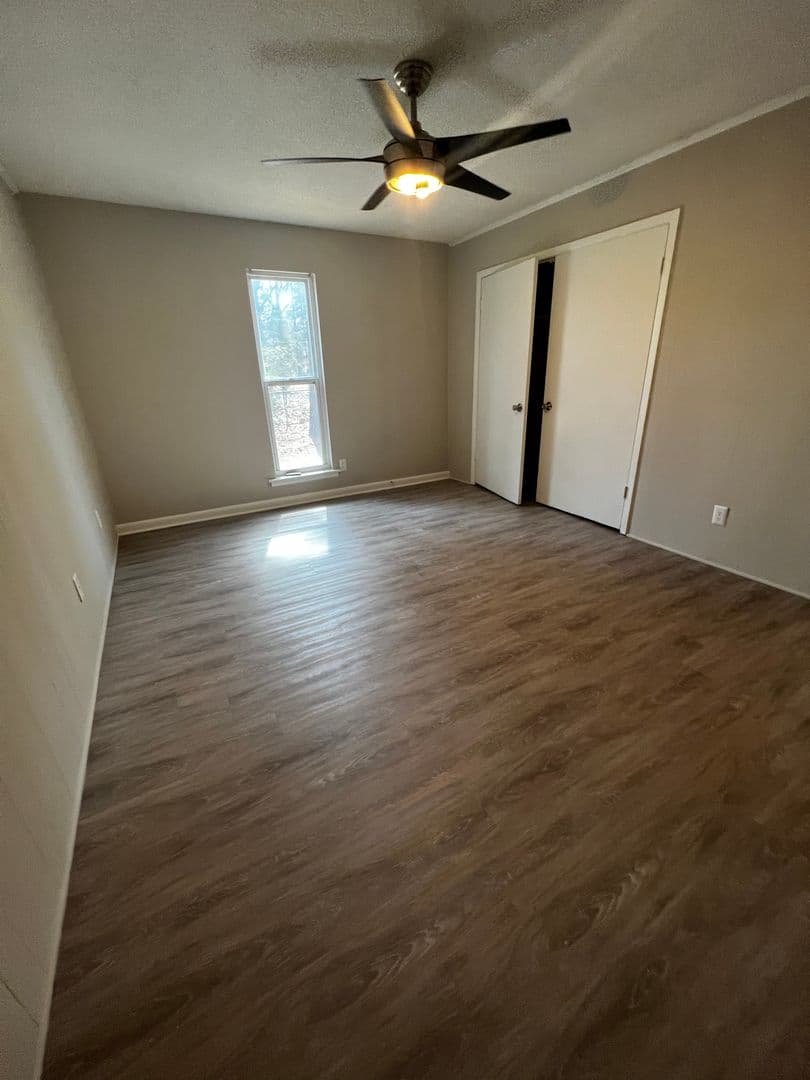 Fayetteville Apartment: Blanton Road