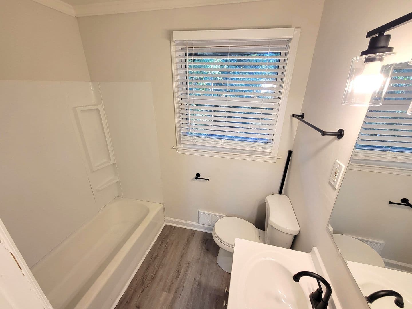 Charlotte House: 620 Wilbrown Circle