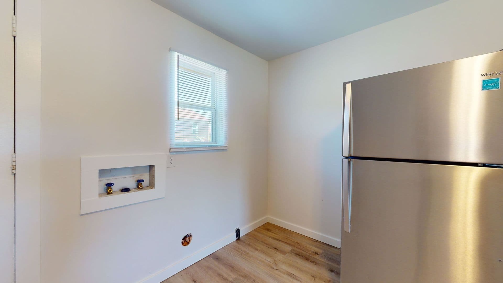 Monroe Apartment: Fairley Avenue