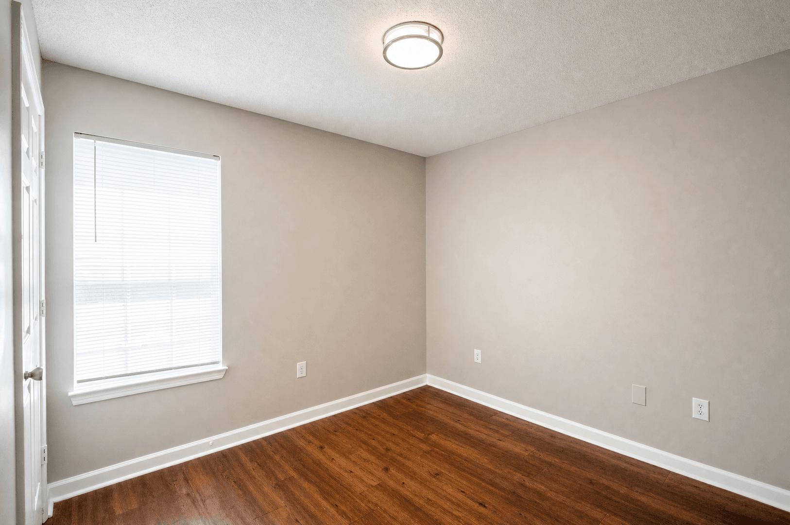 Gaffney Apartment: 112 Martin Lane