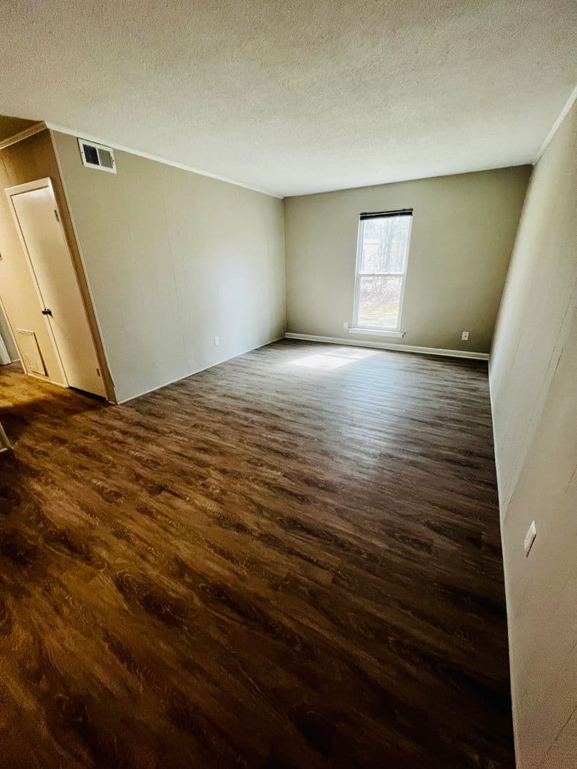 Fayetteville Apartment: Blanton Road