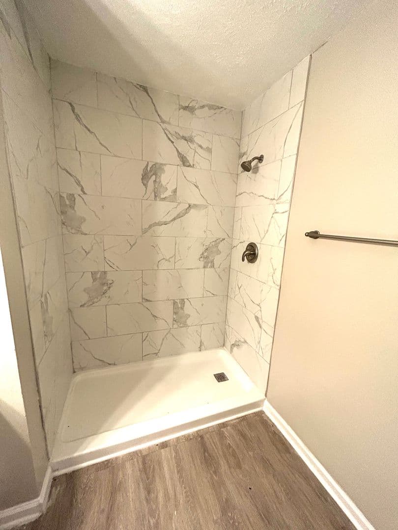 Fayetteville Apartment: Elcone Dr