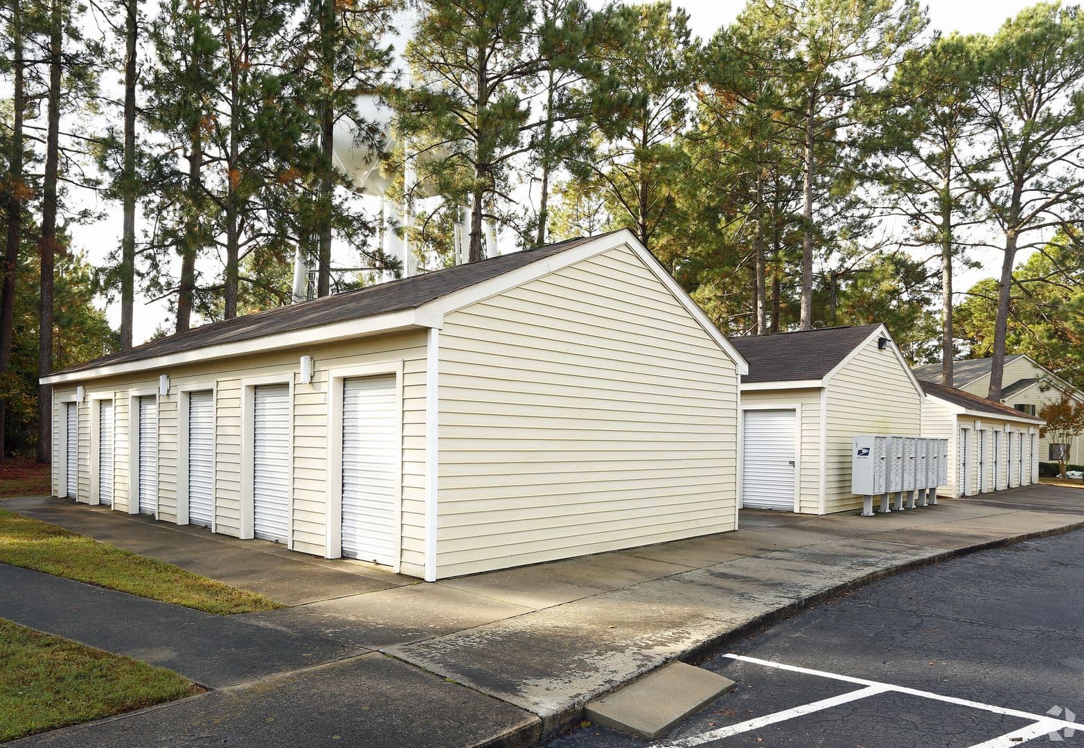 Jacksonville Apartment: 301 Village Drive