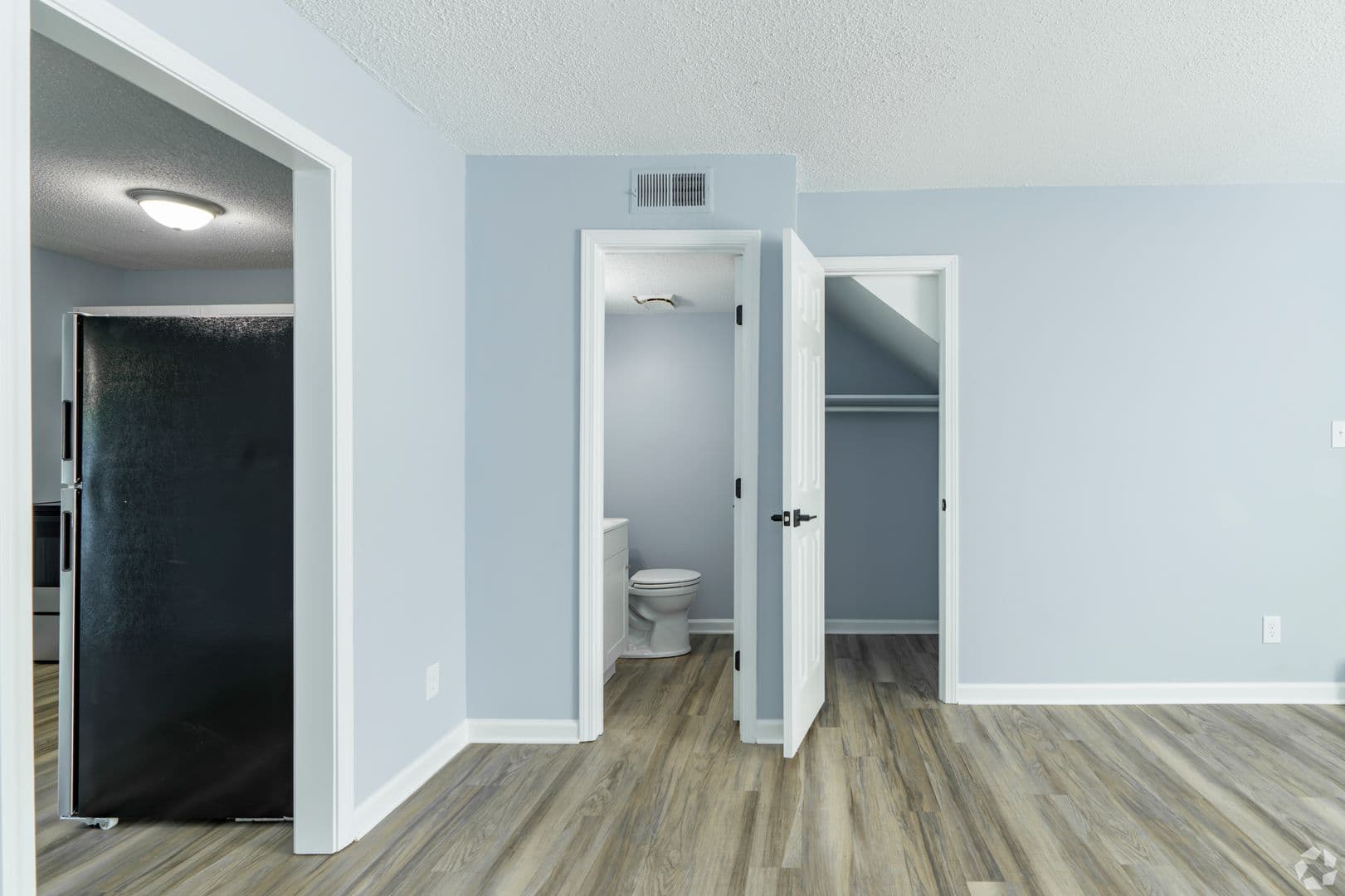 Mount Holly Townhome: 300 E Charlotte Ave