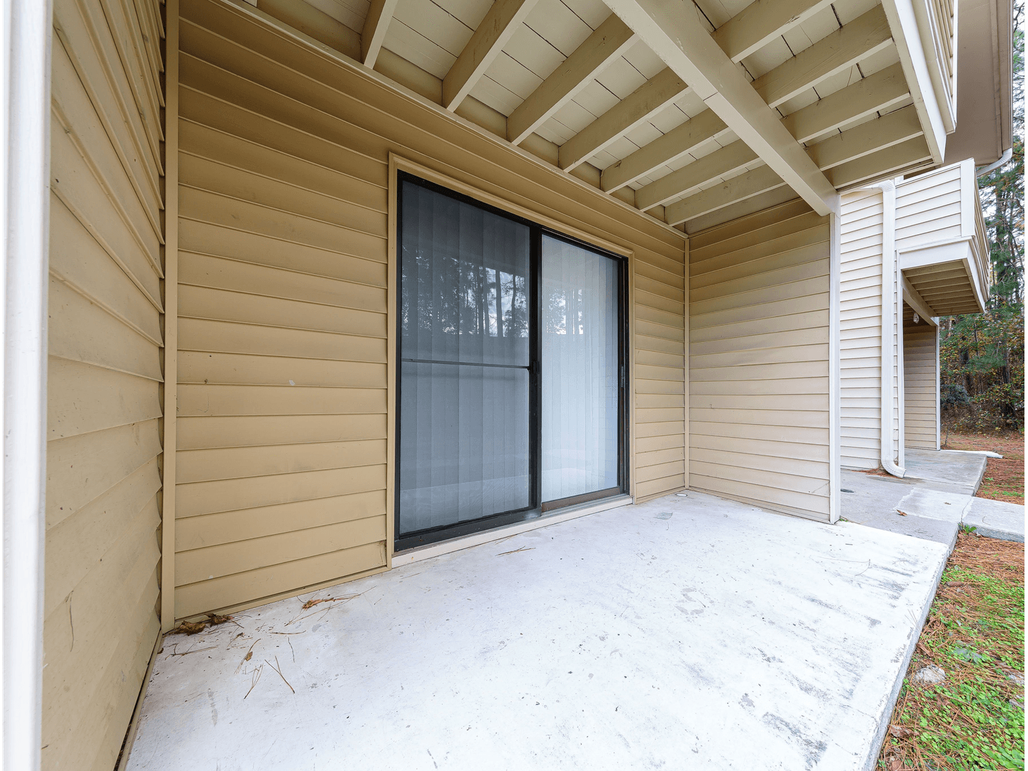 Jacksonville Apartment: 301 Village Drive