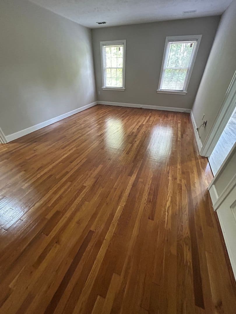 Fayetteville Apartment: 1107 W Rowan St