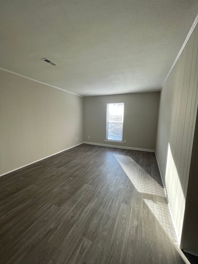 Fayetteville Apartment: Blanton Road