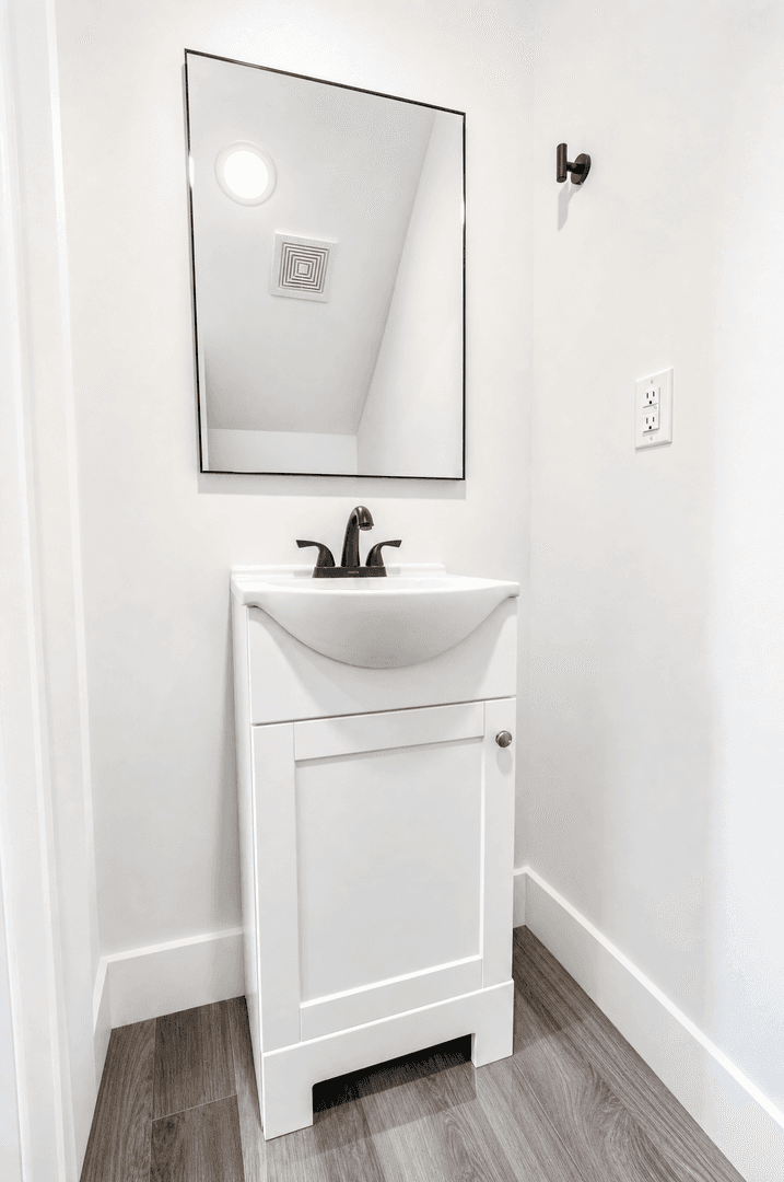 Inman Apartment: 1202 Chelsey Ln