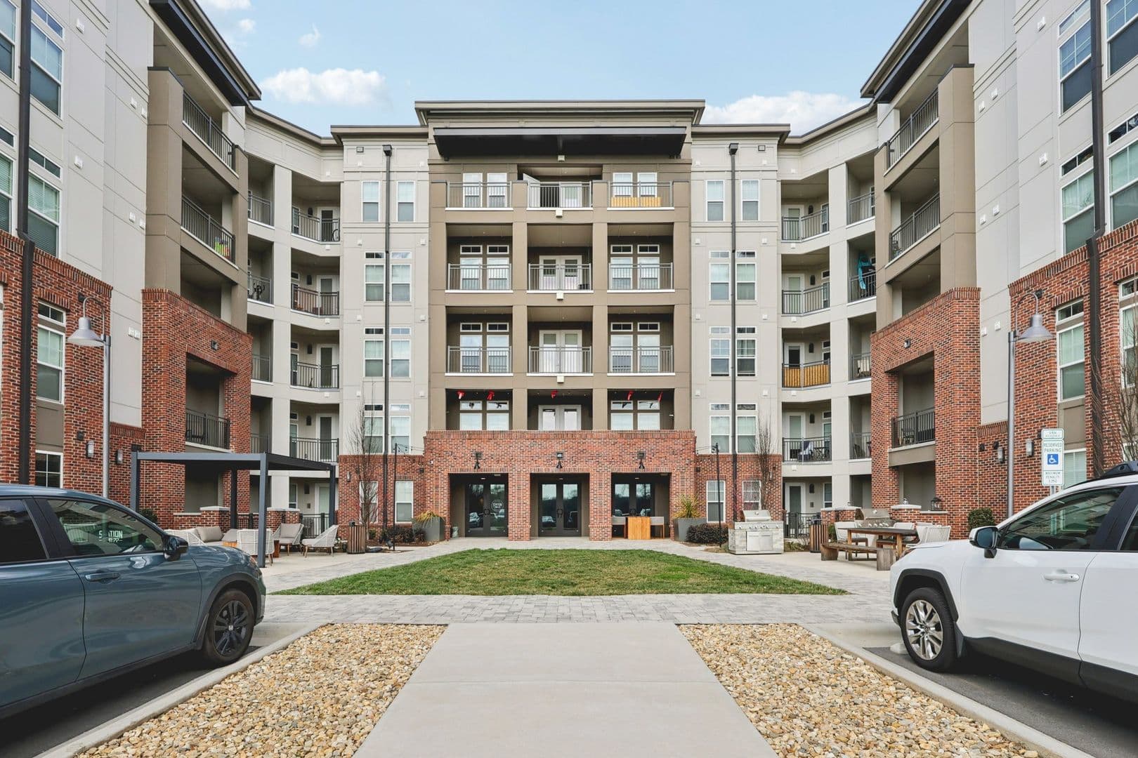 Mooresville Apartment: 222 S Main Street