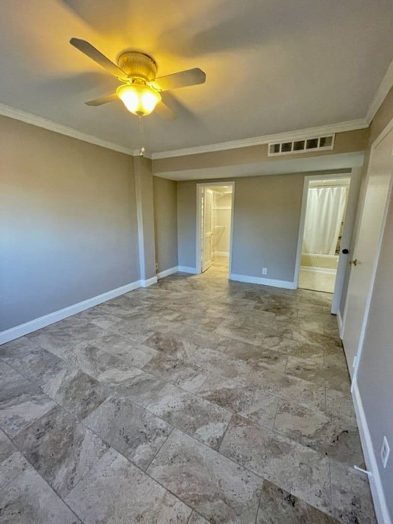 Charlotte Condo: 2503 Roswell Avenue