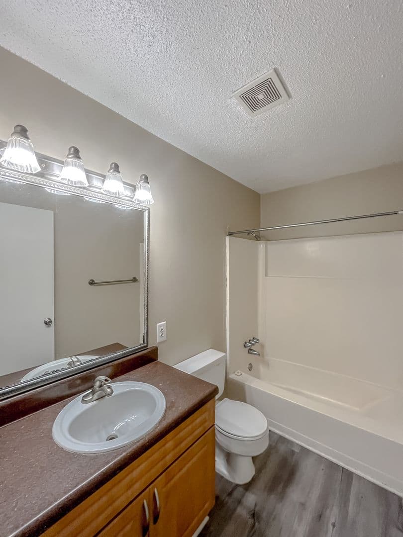 Jacksonville Apartment: 301 Village Drive