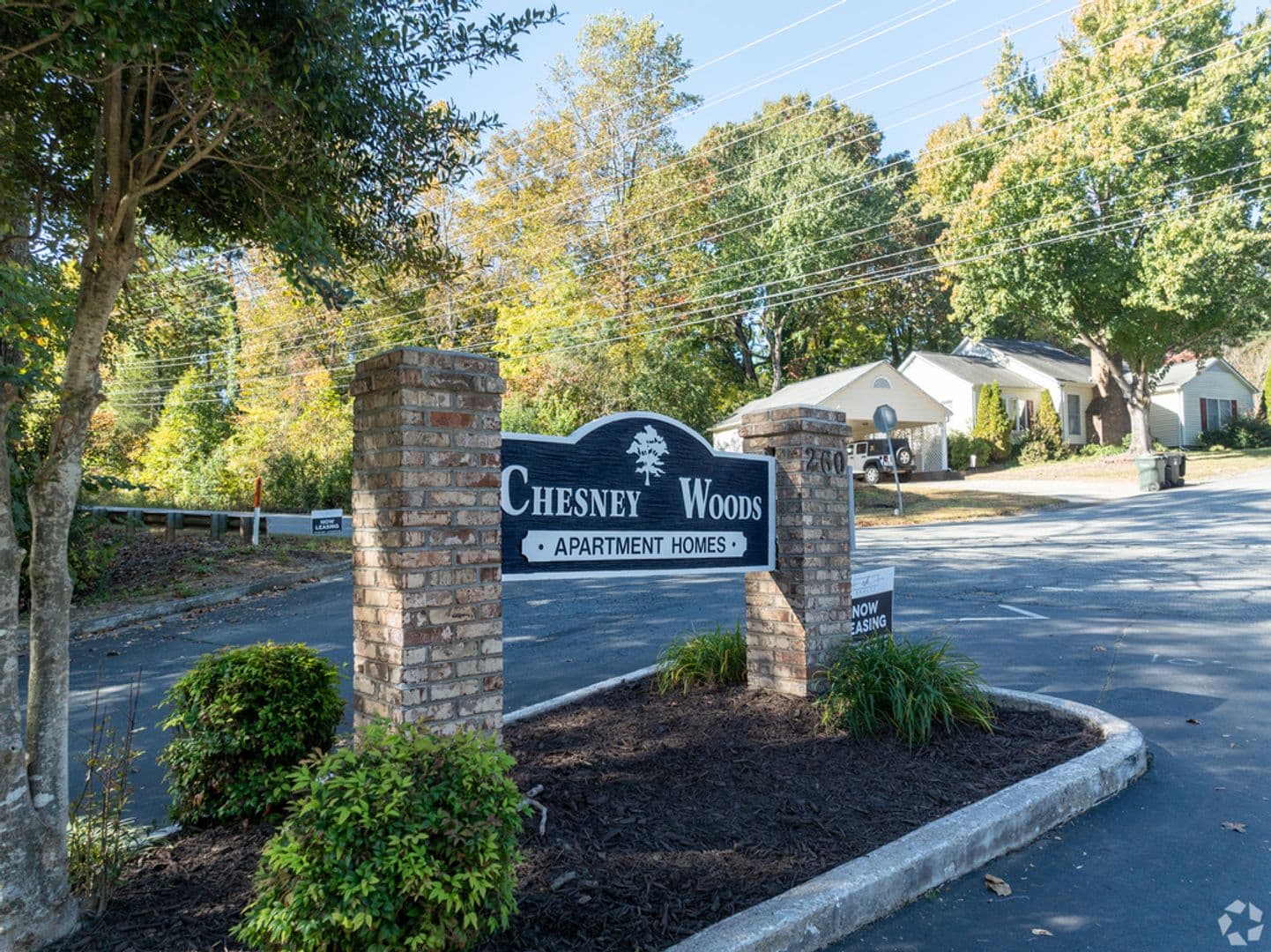 Concord Townhome: 260 Brookwood Ave