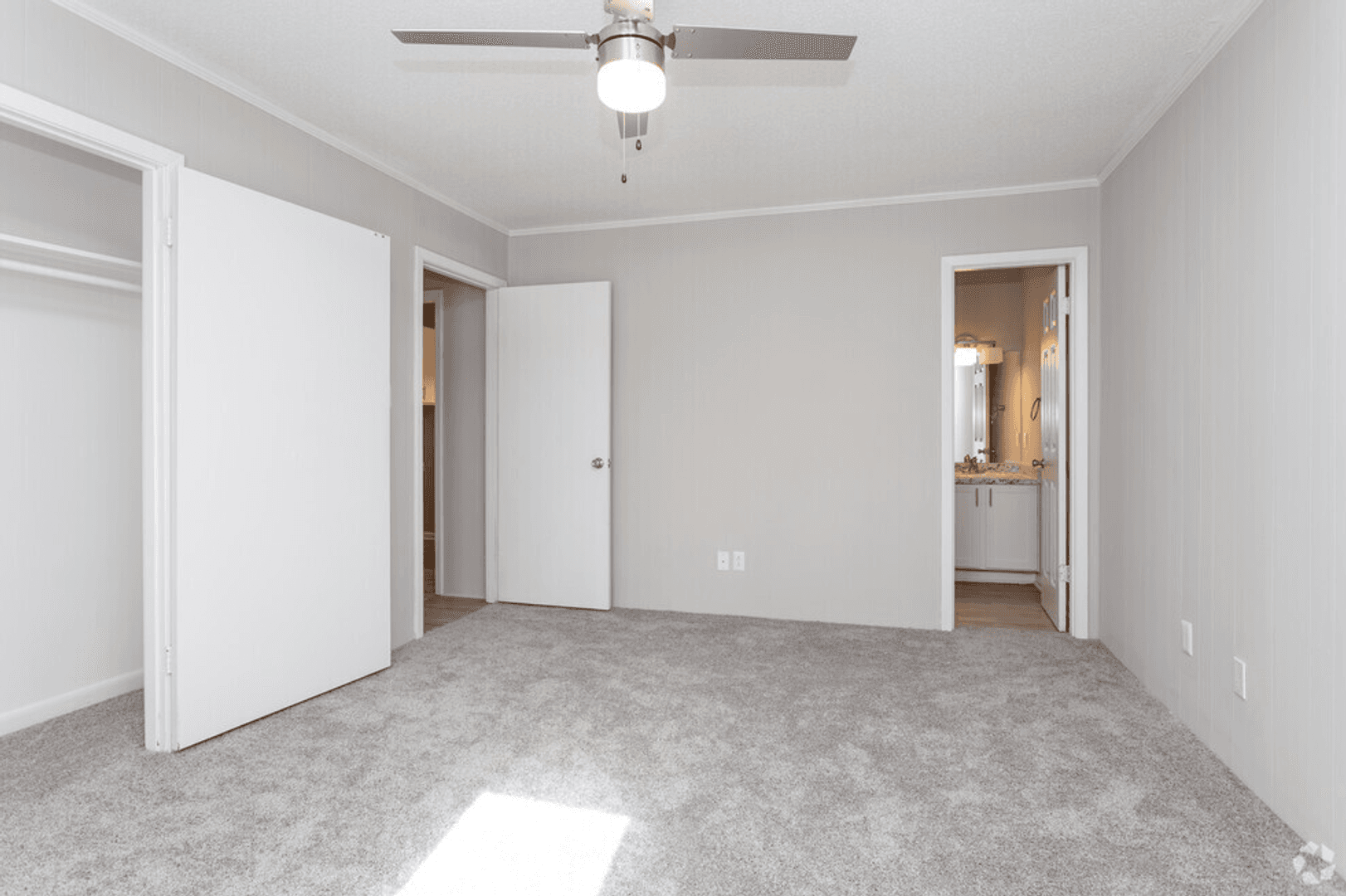 Fayetteville Apartment: Blanton Road