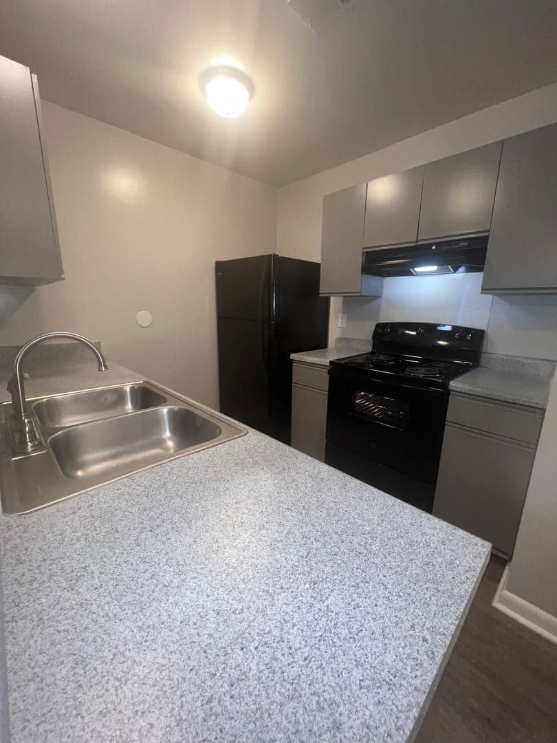 Fayetteville Apartment: 1033 Appamattox Ct