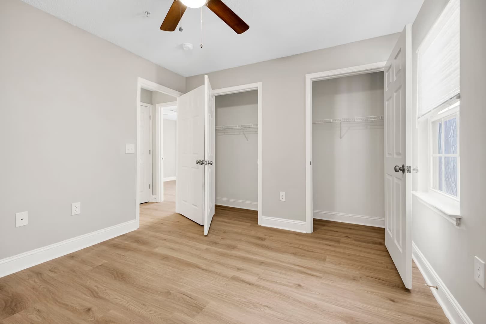 Lake City Apartment: 889 N Matthews Rd