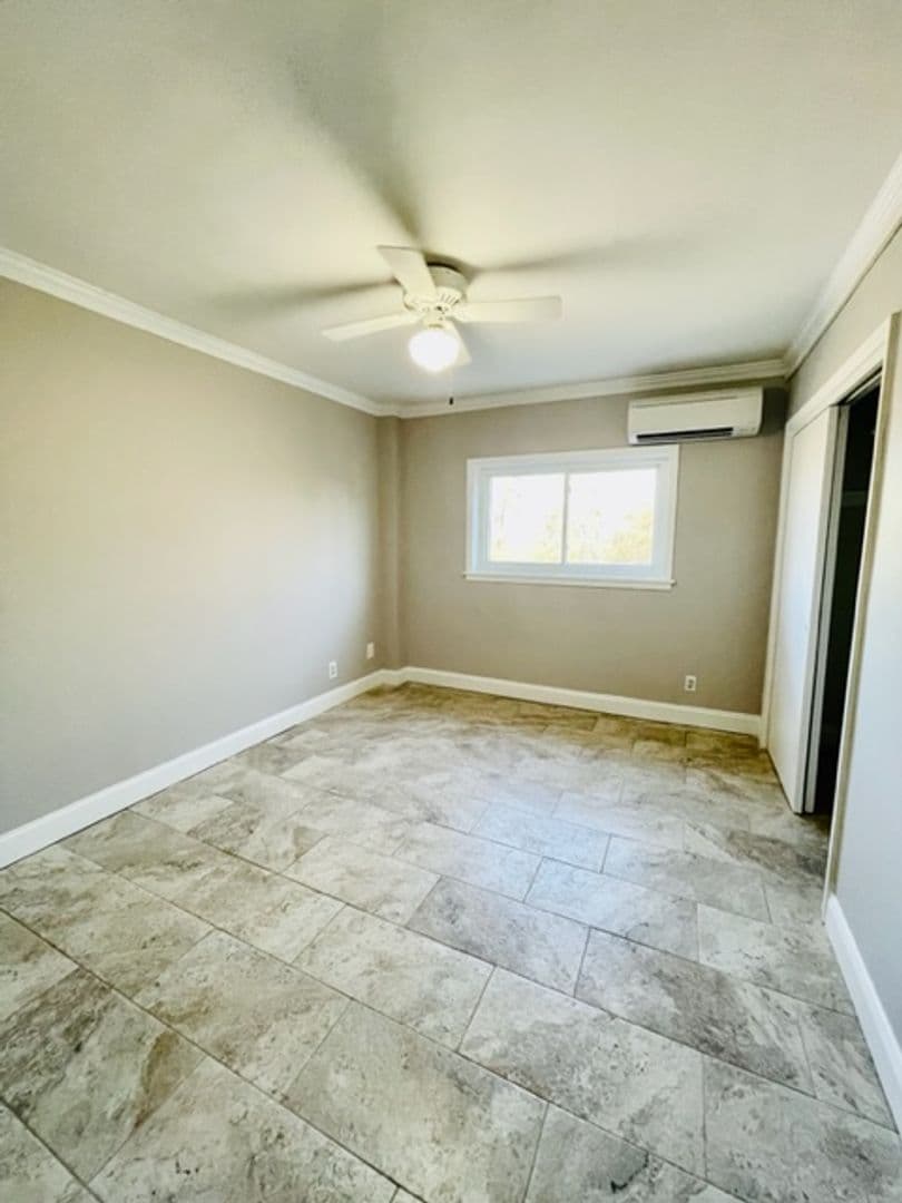 Charlotte Condo: 2503 Roswell Avenue
