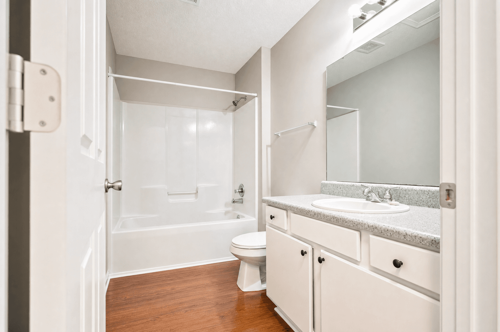 Gaffney Apartment: 112 Martin Lane