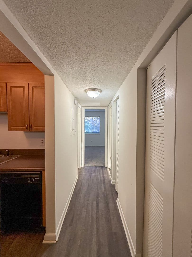 Jacksonville Apartment: 301 Village Drive