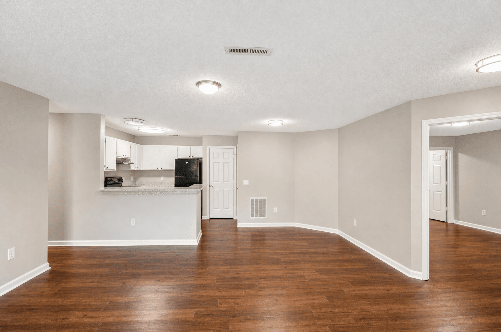 Gaffney Apartment: 112 Martin Lane
