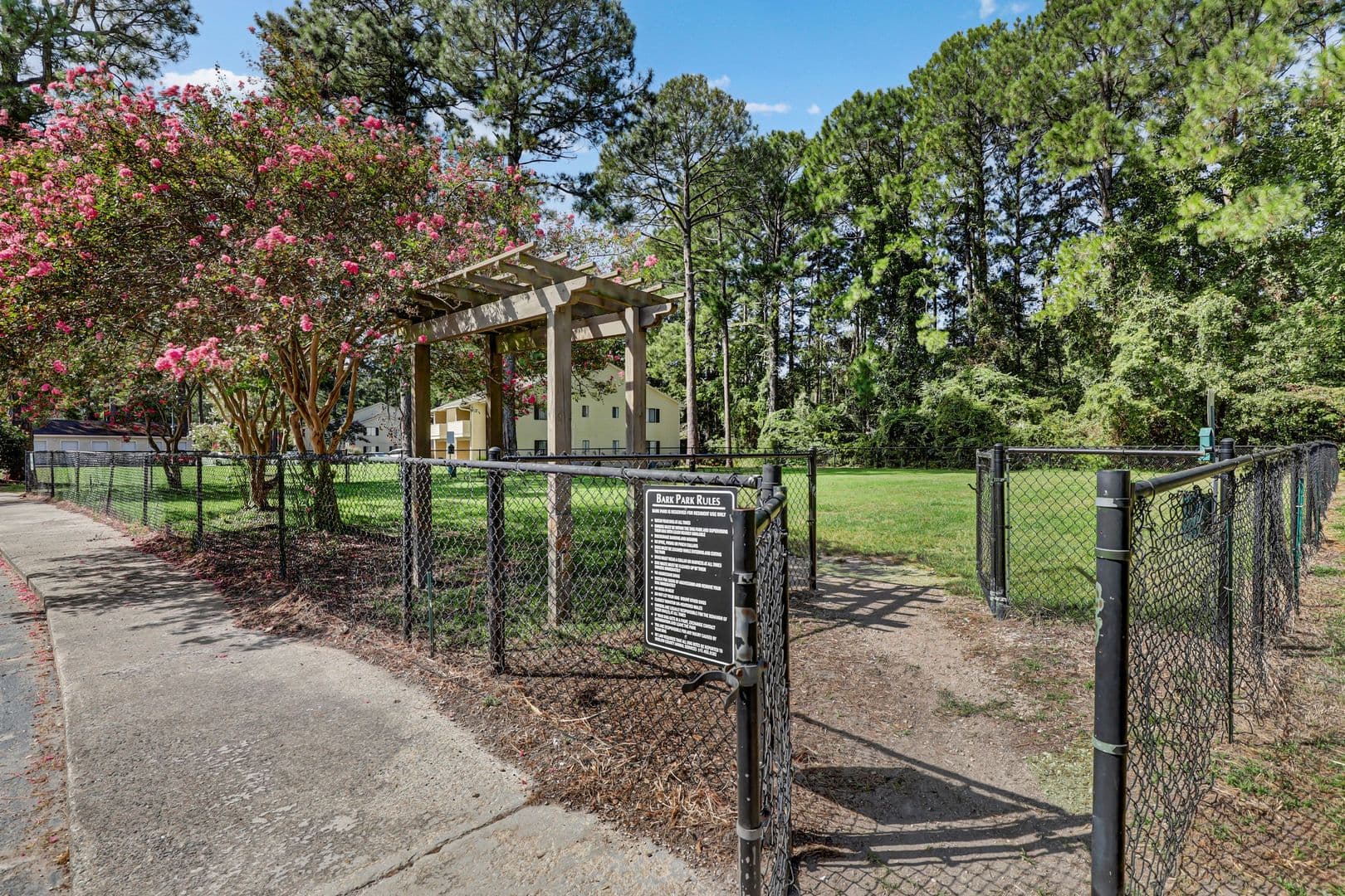 Jacksonville Apartment: 301 Village Drive