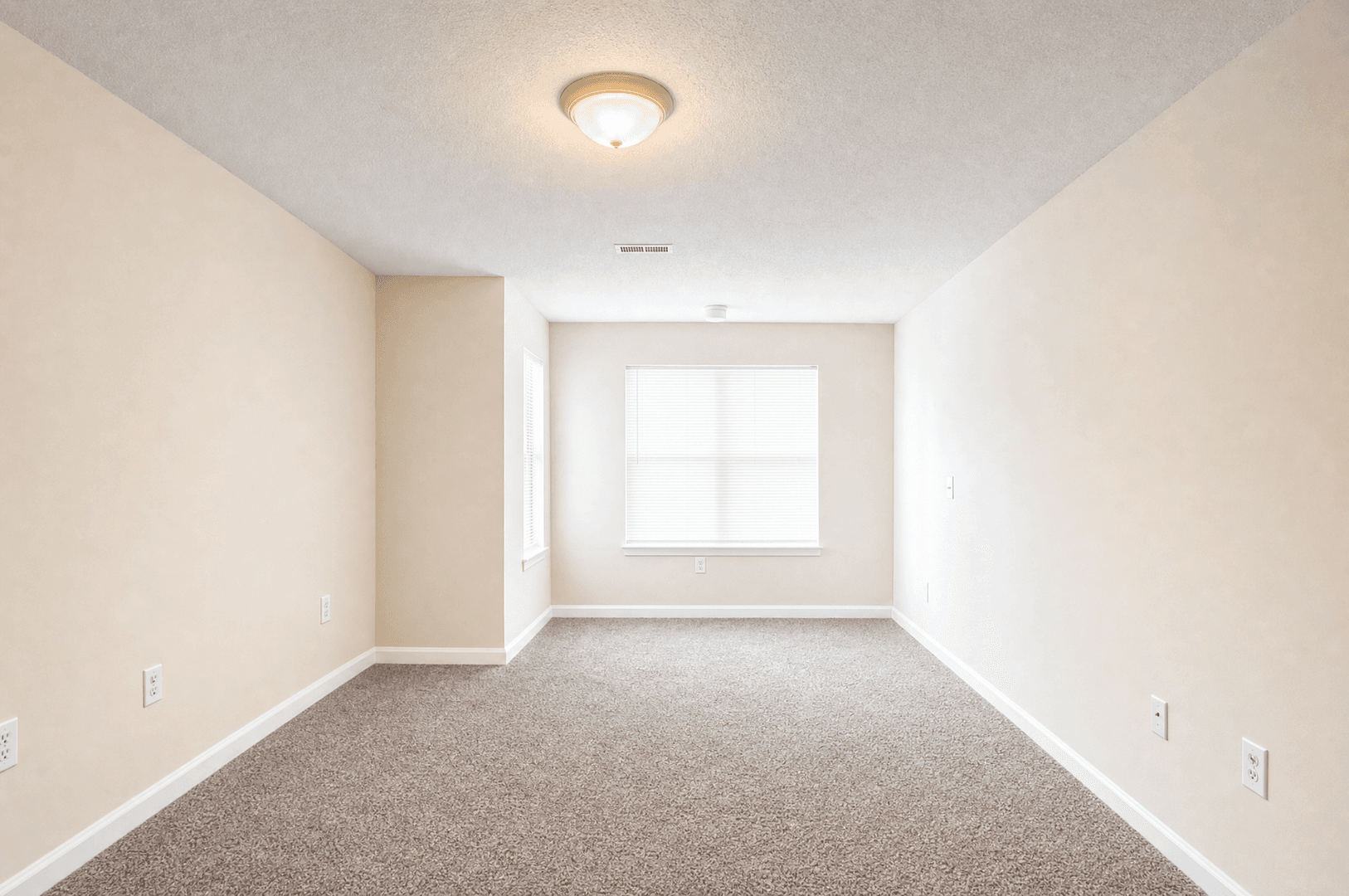 Gaffney Apartment: 112 Martin Lane