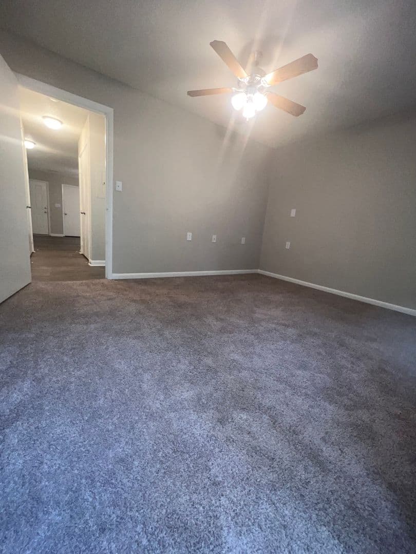 Fayetteville Apartment: 1033 Appamattox Ct