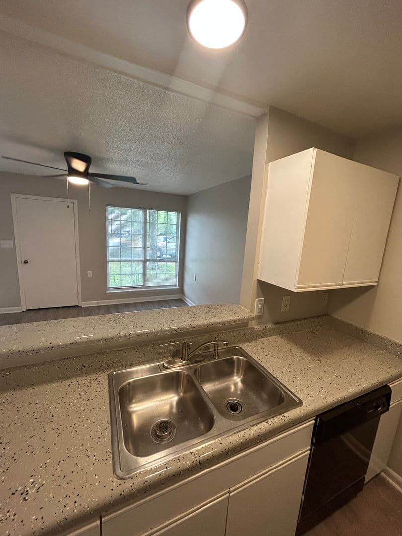 Fayetteville Apartment: 1033 Appamattox Ct